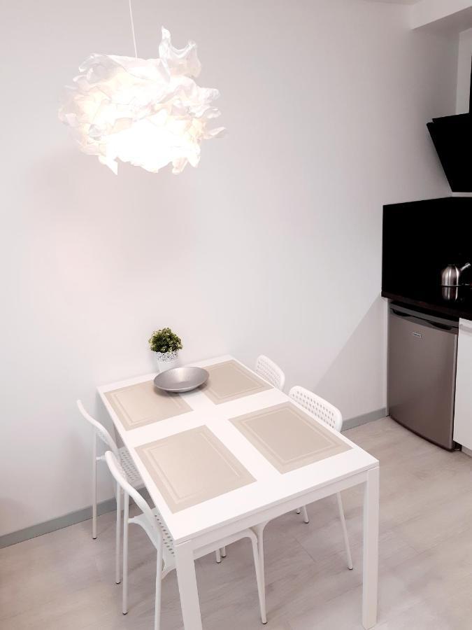 Apartments Daina ยูร์มาลา ภายนอก รูปภาพ